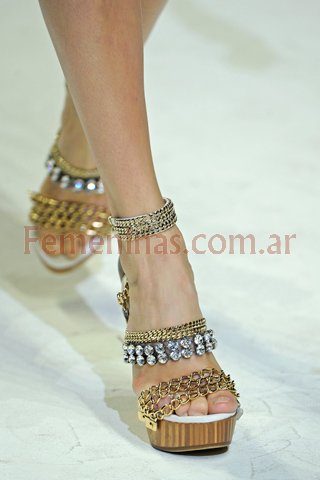 Zapatos dia moda verano 2012 Dolce and Gabbana d